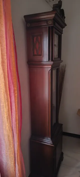 Reloj de pie SARS madera