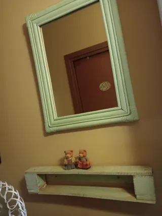 Espejo, Estantería y Colgador Decorativo