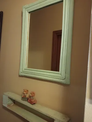 Espejo, Estantería y Colgador Decorativo