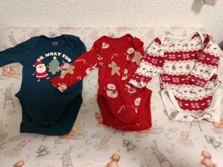 Lote 3 bodies Navidad 2-3 meses