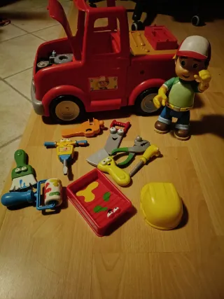 Manny Tuttofare Furgone e attrezzi vari