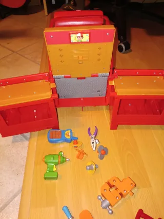 Manny Tuttofare Furgone e attrezzi vari