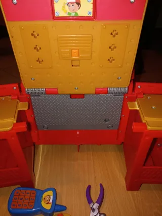 Manny Tuttofare Furgone e attrezzi vari