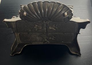 Portacartas/estante latón fundido