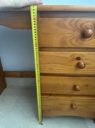 Escritorio de pino con 4 cajones