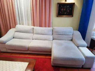 Sofá chaise longue beige