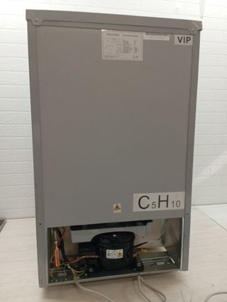 Nevera Stillstern 88L con congelador