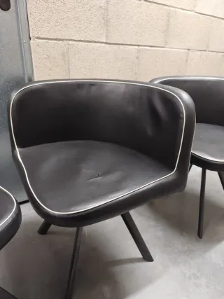 4x Sillas negras cuero sintetico