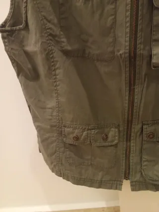 Chaleco y pantalon de senderismo y pesca