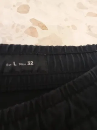 Chaleco y pantalon de senderismo y pesca