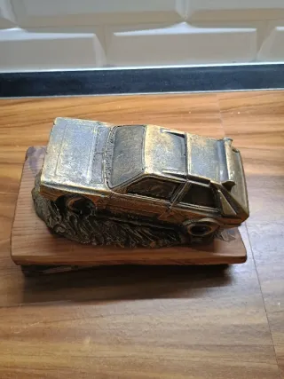 Scultura Lancia Delta S4 Ceramica e Legno