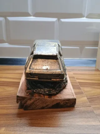 Scultura Lancia Delta S4 Ceramica e Legno