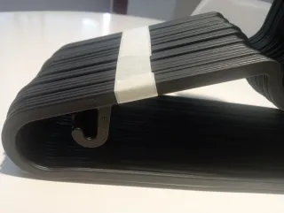 30 Perchas Plástico Ikea Negras