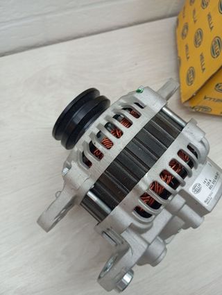 HELLA 8EL 012 428-321 Alternador - 14V