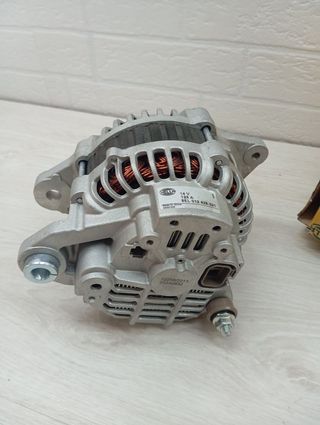 HELLA 8EL 012 428-321 Alternador - 14V