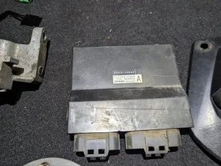 Centralita y cerraduras Suzuki GSR 600