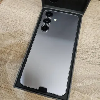 Samsung Galaxy S25 256GB Plata