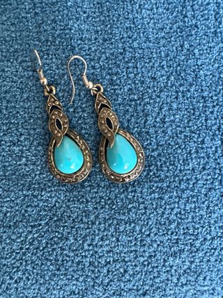 Coppia orecchini pendenti rosa e turchesi