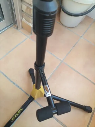 Soporte Guitarra Bajo Hércules