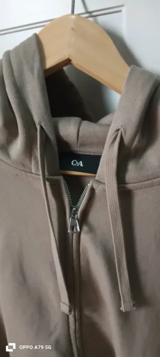 Sudadera H&M Beige con Cremallera