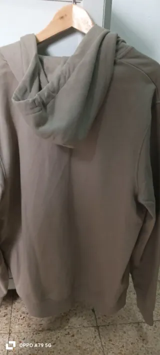 Sudadera H&M Beige con Cremallera