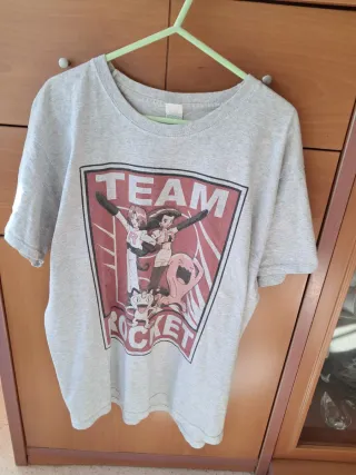 Lote de 8 camisetas de chico de diferentes marcas.