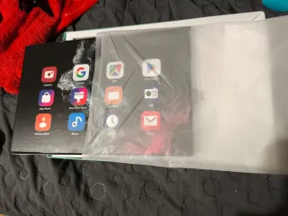 Se vende tablet SIN ESTRENAR