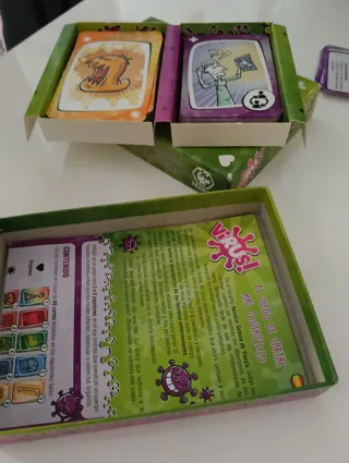 Juego de cartas Virus!