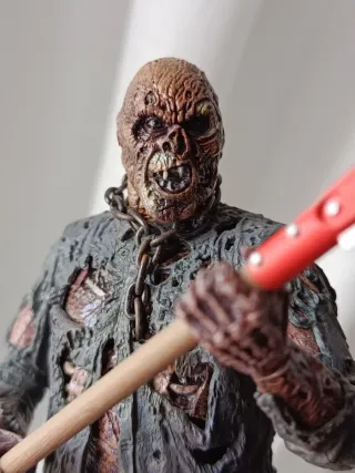 Figura ORIGINAL Jason Voorhees Viernes 13 Neca