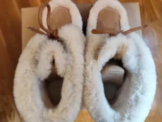 Botas UGG Esmee Marrones