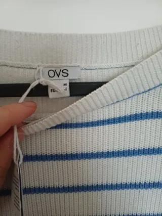 Maglioncino a righe bianco e blu