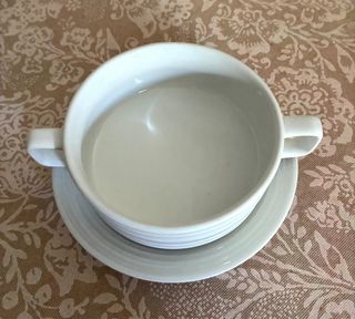 Juego de consomé de porcelana