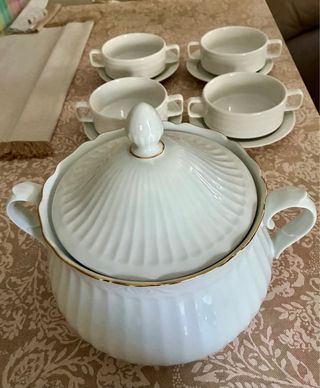 Juego de consomé de porcelana