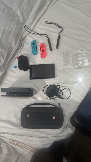 Nintendo Switch Azul y Rojo Como nuevo