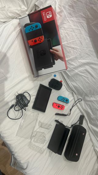 Nintendo Switch Azul y Rojo Como nuevo