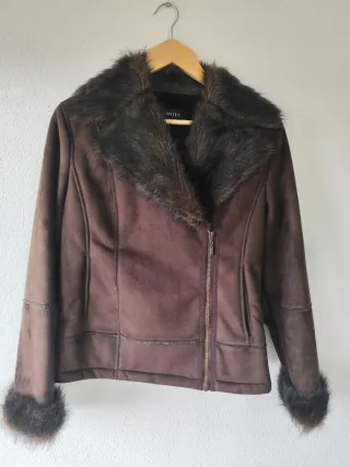 Cazadora ANTEA marrón con pelo