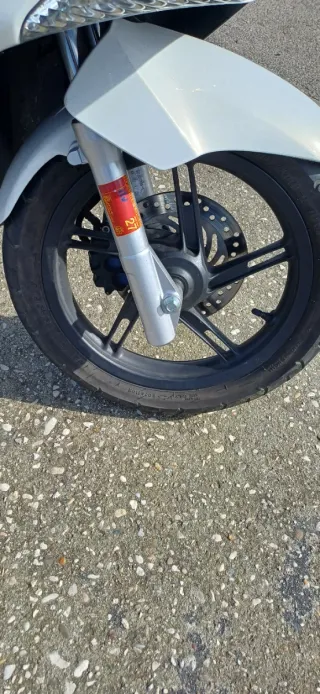 Honda PCX 125 Blanca. Solo 10.350km