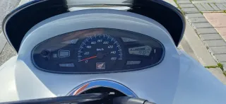 Honda PCX 125 Blanca. Solo 10.350km