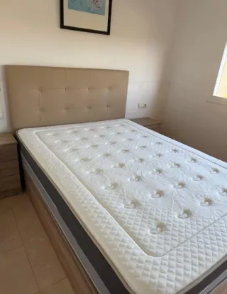 Canapés y colchones nuevos