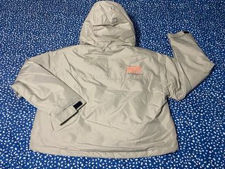 Chaqueta Superdry Beige Nueva