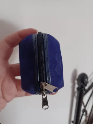 Monedero de terciopelo