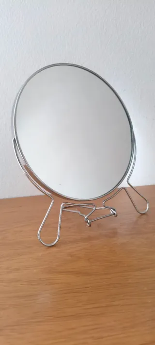 Espejo de mesa plateado