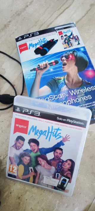 Consola PS3 Roja + 2 Mandos + Juegos