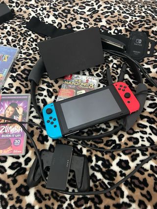 Nintendo Switch + Ring Fit + Juegos