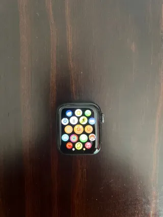 Apple Watch SE Space Gray
