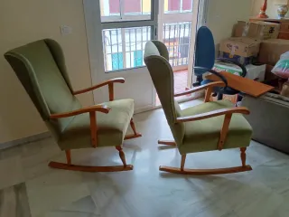 2 Mecedoras de Tela y Madera 10€ una, 15€ las dos