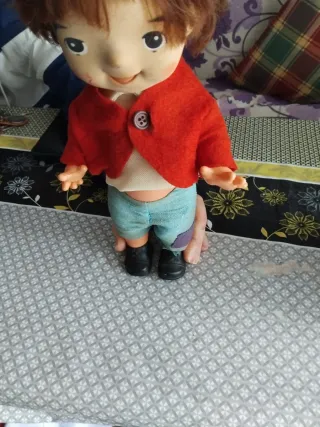 Muñeco antiguo serie marcó