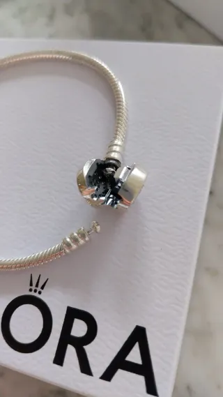 Pulsera Pandora Corona Circonitas. Talla 19 cm.