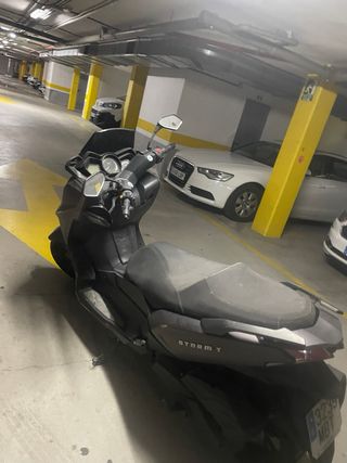 Wottan Storm T  125cc scooter Negra