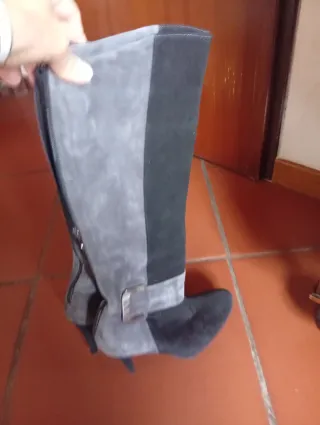 Stivali Albano in camoscio neri e grigi